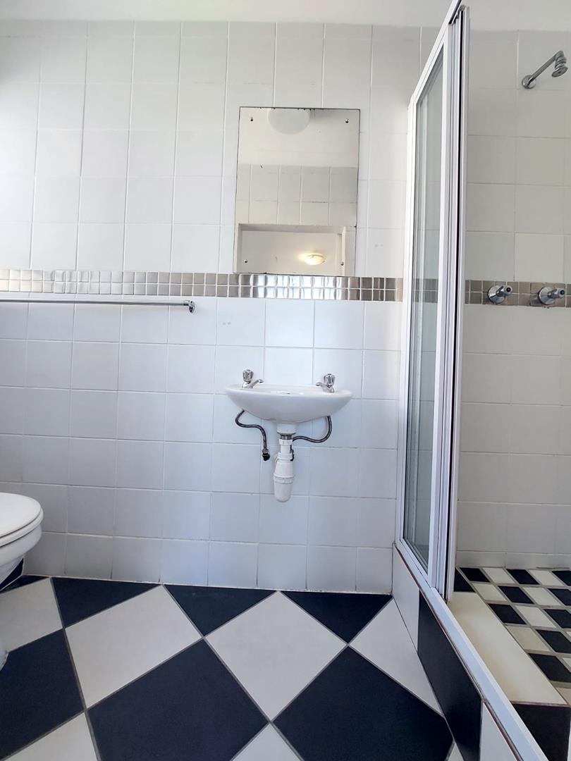 To Let 3 Bedroom Property for Rent in Muizenberg Western Cape